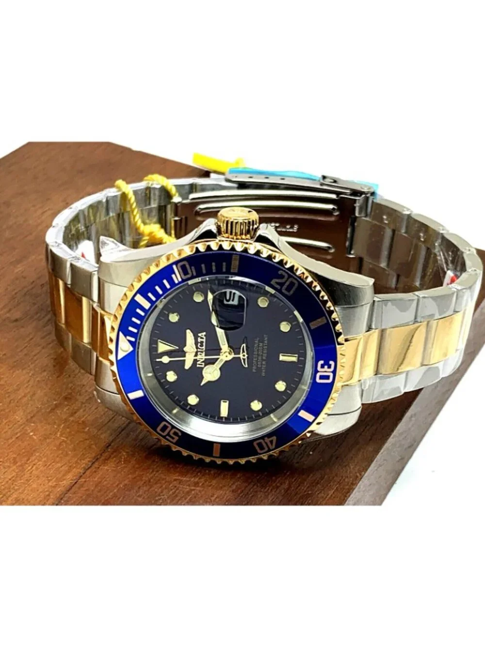 Invicta Men's Watch 26972 Pro Diver Blue Dial 2-Tone Stainless Steel Quartz 40mm